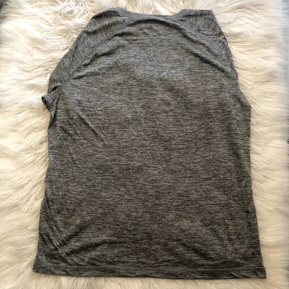 new nba san antonio spurs gray t-shirt size large - Picture 2 of 3